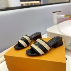 Louis Vuitton Slippers